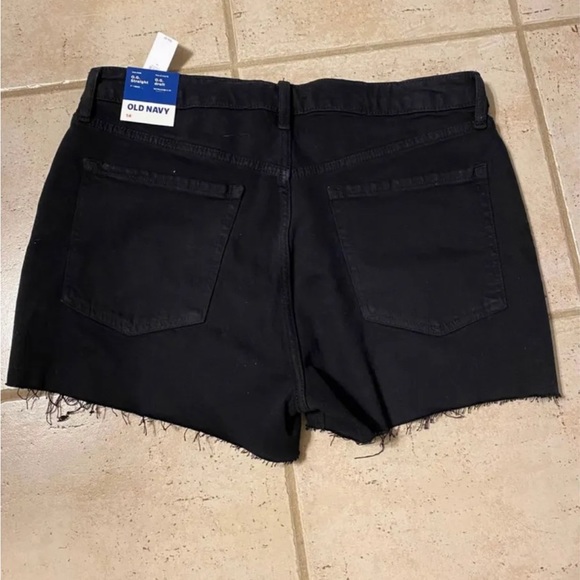 Old Navy Black Cut Off Jean Shorts - Picture 2 of 7